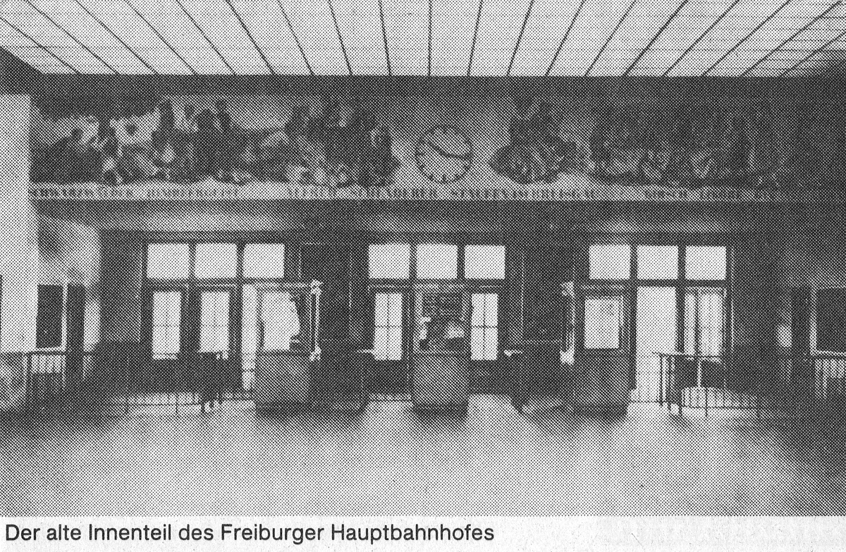 Schalter für Gleiskarten im Hauptbahnhof Freiburg vor 1970